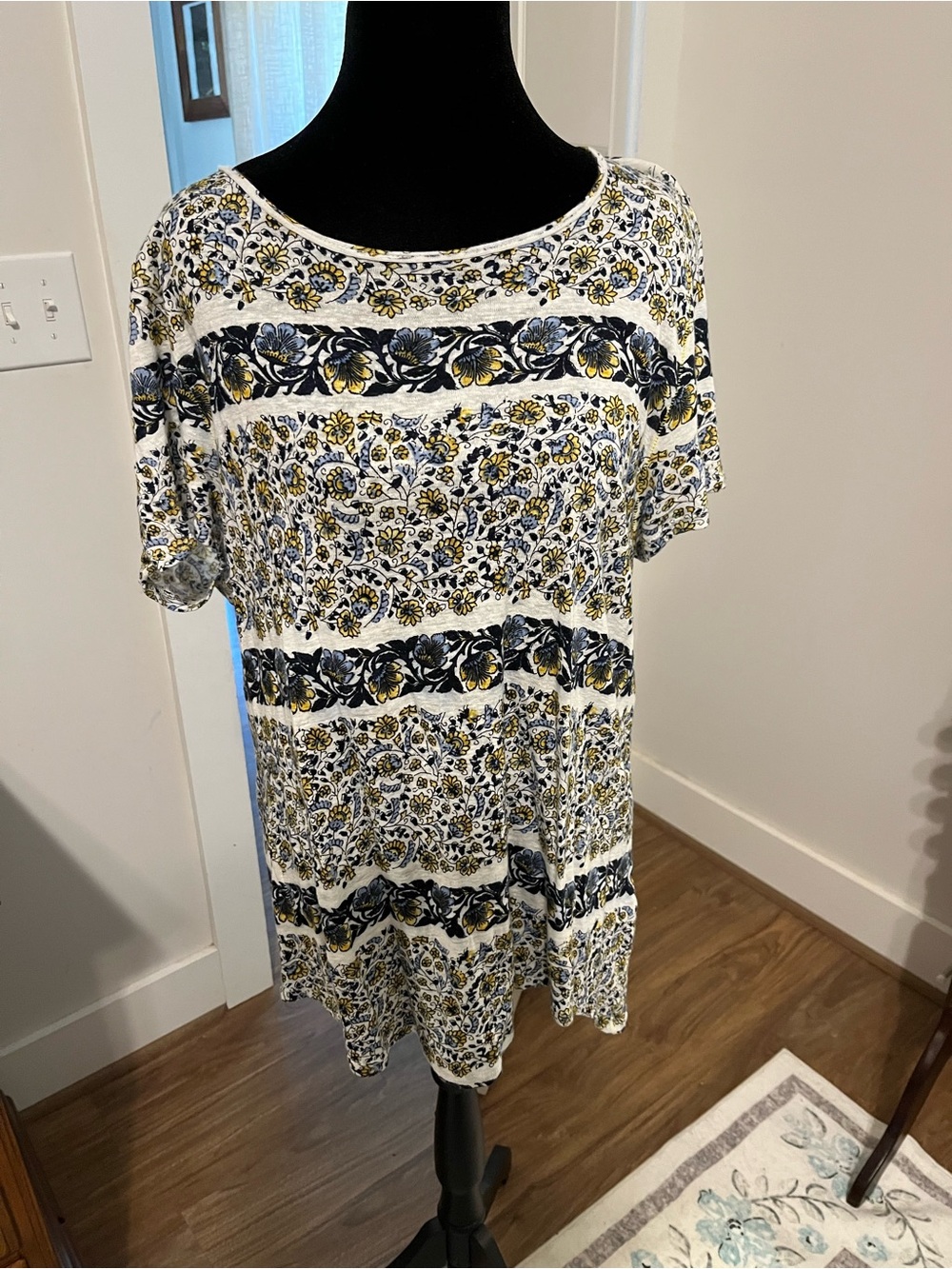 Lucky Brand Women’s XL Floral Short Sleeved Top